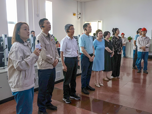 陜西省塑料工業(yè)協(xié)會來集團公司調(diào)研